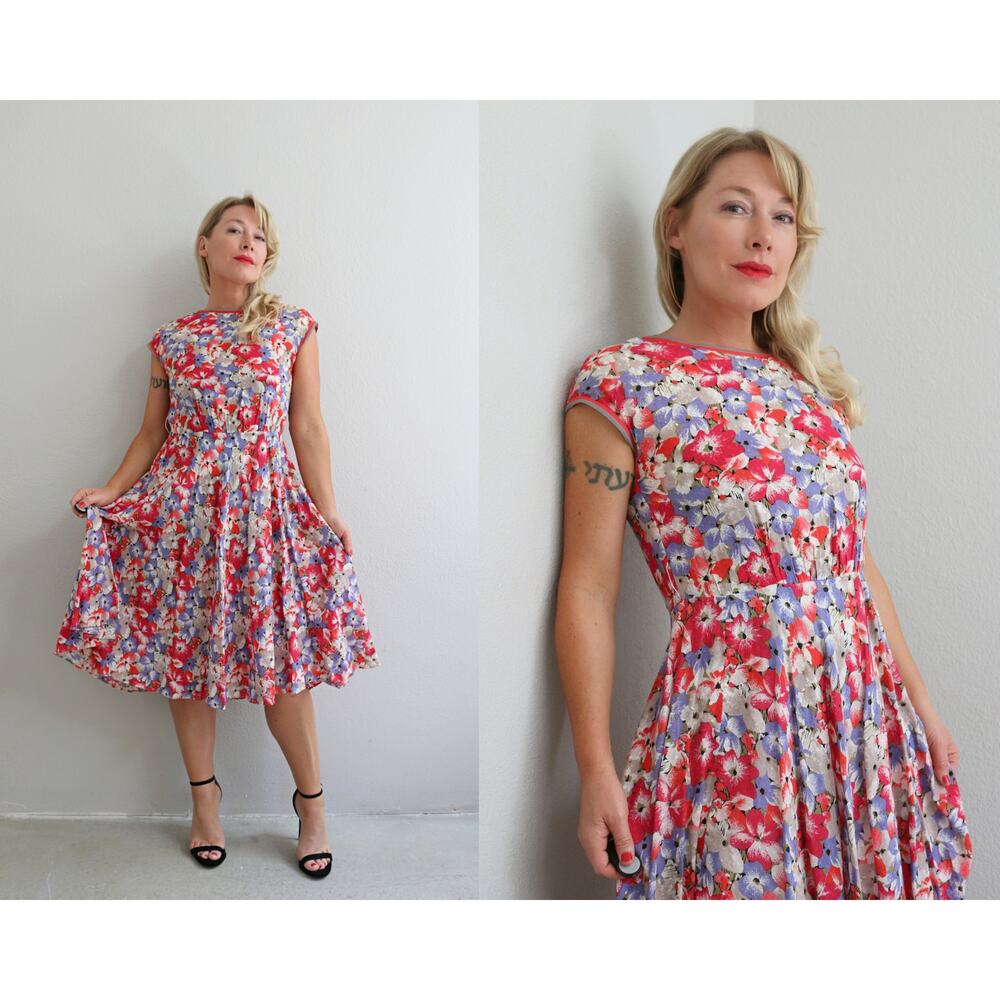 1990's Vintage Spring Selbone Florals Dress Women's XS SM ~ Feminine Day Midi